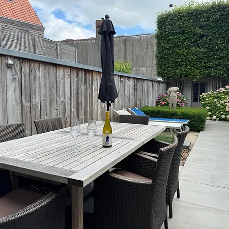 La Belle Vie, Het Charmante In Hartje Knokke-Heist